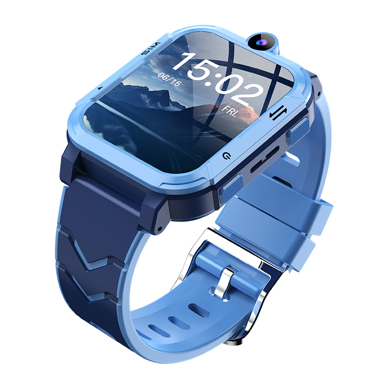 China factory IP67 waterproof wearable digital child smart GPS tracker D32