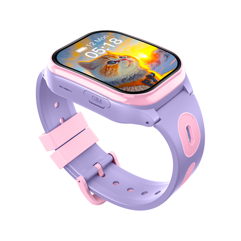 4G IP67 waterproof smart GPS tracker with real time tracking D43